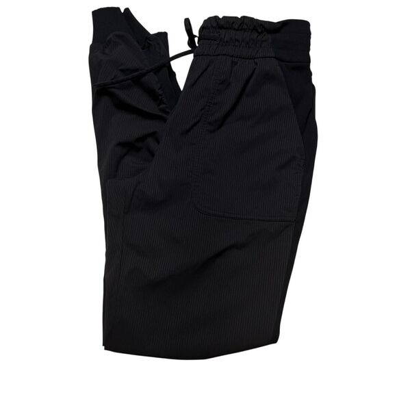 Lululemon Beyond the Studio Jogger Black - Picture 2 of 11